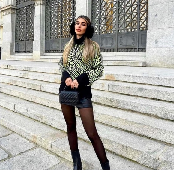 NWT Zara Sweater- Bloggers’ Favorite - Picture 4 of 11